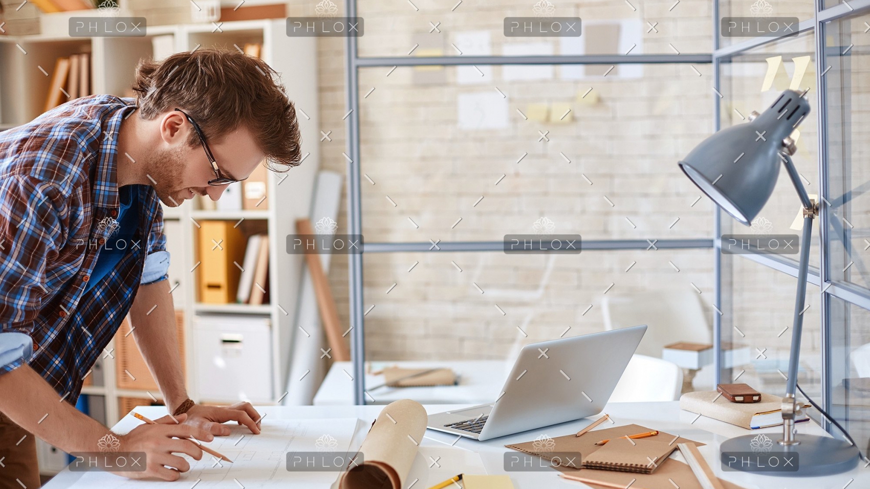busy-architect-PYVKWM4