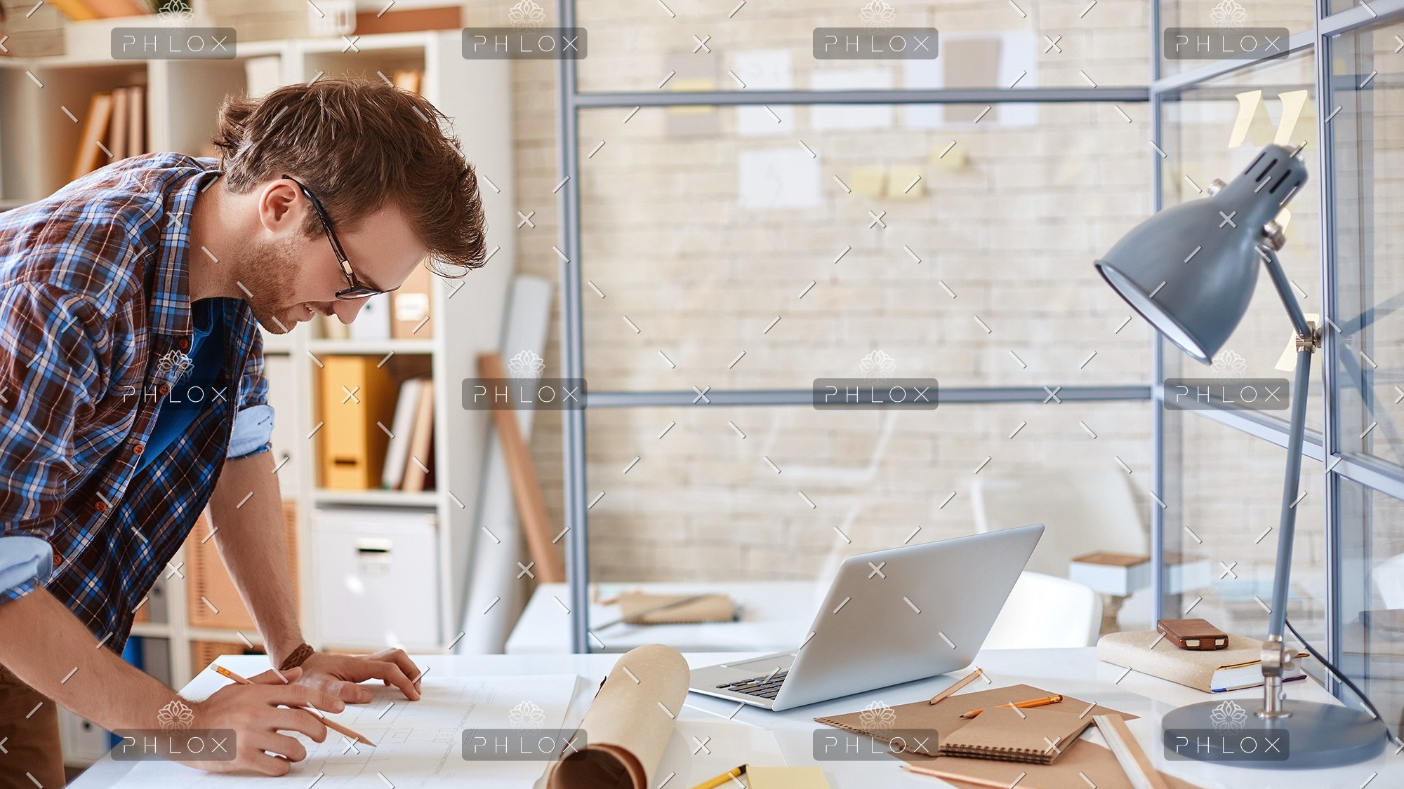 busy-architect-PYVKWM4